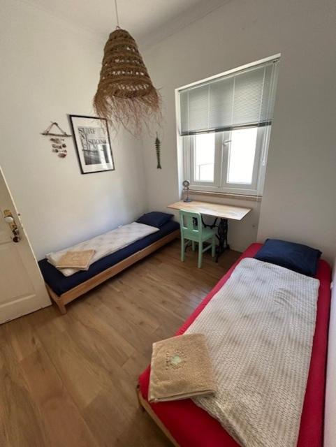 Getwet Surfcamp Bed & Breakfast กอสตา ดา กาปาริกา ภายนอก รูปภาพ